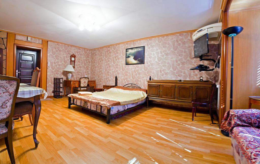 Lessor Apartments Almaty Bilik gambar