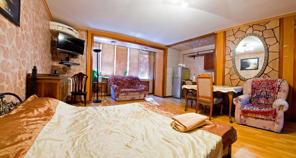Lessor Apartments Almaty Bilik gambar